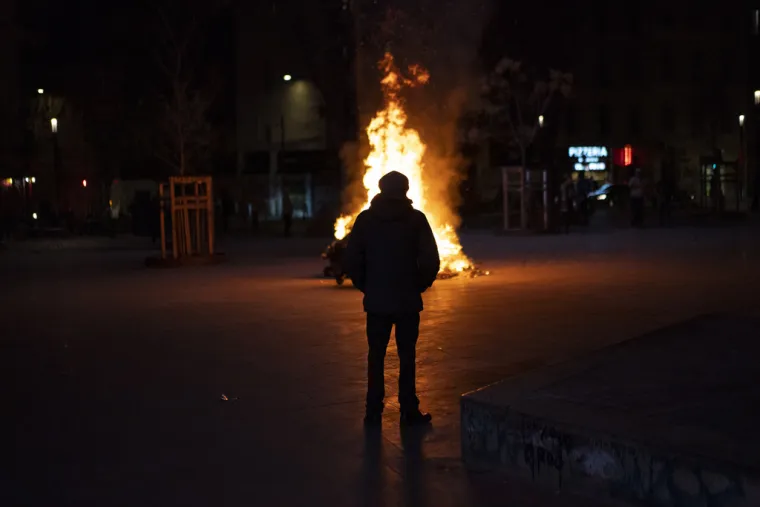 Nastavili se masovni prosvjedi u Francuskoj: Vatrogasci i policija ne miruju