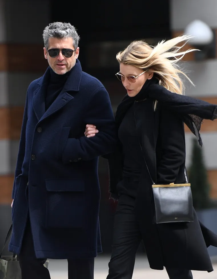 Unatoč njihovoj snažnoj vezi, par je tijekom godina počeo imati probleme u braku. Činilo se da Dempsey nema vremena posvetiti se obitelji. Godine 2004. počeo se profesionalno baviti automobilskim utrkama, a paralelno je nastavio i glumačku karijeru, kao jedna od glavnih zvijezda popularne serije &quot;Uvod u anatomiju&quot;.