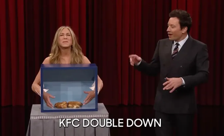 Popadat ćete od smijeha kad vidite kakve je sve face slagala Jennifer Aniston dok je igrala popularnu igru