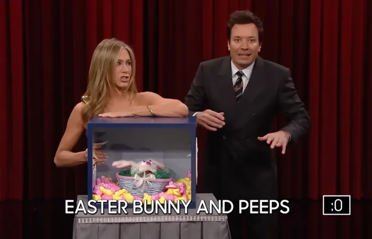 Popadat ćete od smijeha kad vidite kakve je sve face slagala Jennifer Aniston dok je igrala popularnu igru