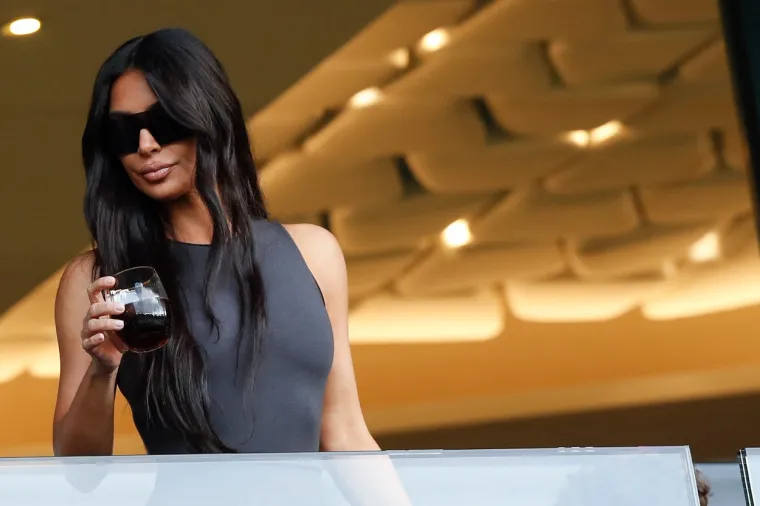 Kim Kardashian zabranili dolazak na &scaron;kotski stadion: Razlog je nevjerojatan; 'Žena je prokleta. Sorry Kim, ali ne želimo te vidjeti kod nas'