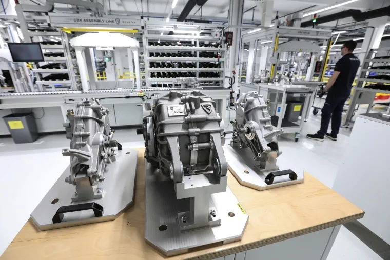 Pogledajte kako iznutra izgleda Rimac tvornica u kojoj radi 500 ljudi: Ovdje se sklapa Nevera, auto od dva milijuna eura!