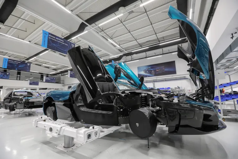 Pogledajte kako iznutra izgleda Rimac tvornica u kojoj radi 500 ljudi: Ovdje se sklapa Nevera, auto od dva milijuna eura!