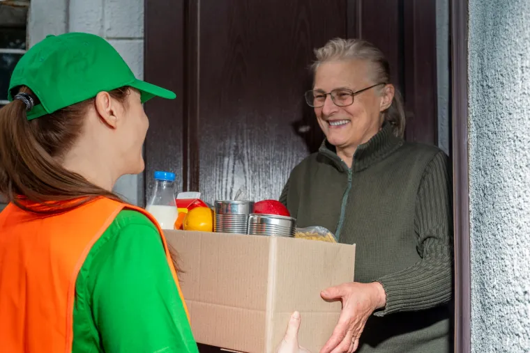 4. Dobrotvorni rad ima rezultat od 76.66 posto. Mnogi su zaposlenici istaknuli da su zadovoljni utjecajem koji je njihov rad imao na druge. Međutim, radnici dobrotvornih organizacija nisu se osjećali cijenjenima od strane svojih poslodavaca i njihovo zadovoljstvo plaćom i poslom bilo je ispod 40 posto.