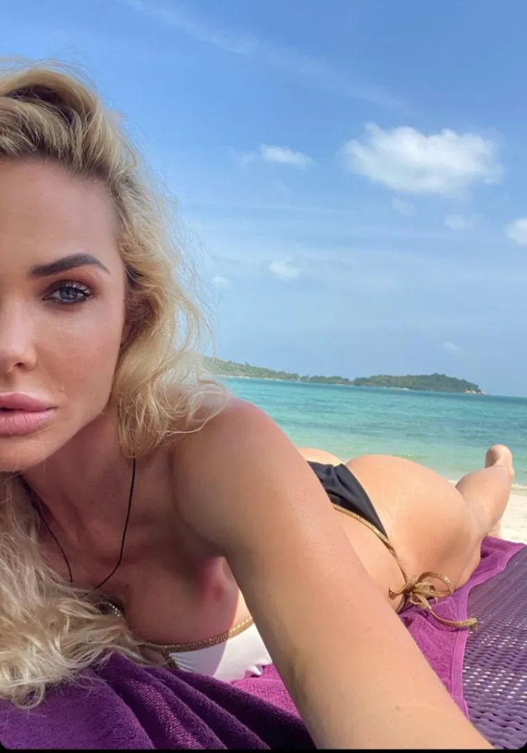 Ovo je plavu&scaron;a koja je prevarila 'Princa Rima': Tko joj ne bi odolio? Pogledajte kakvu je ženu tigricu Totti izgubio