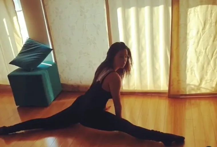 'Opasnica' Nives Celzijus utegnula se u tajice i zauzela hot pozu u teretani: 'Vježba li itko kad se ti pojavi&scaron;?'