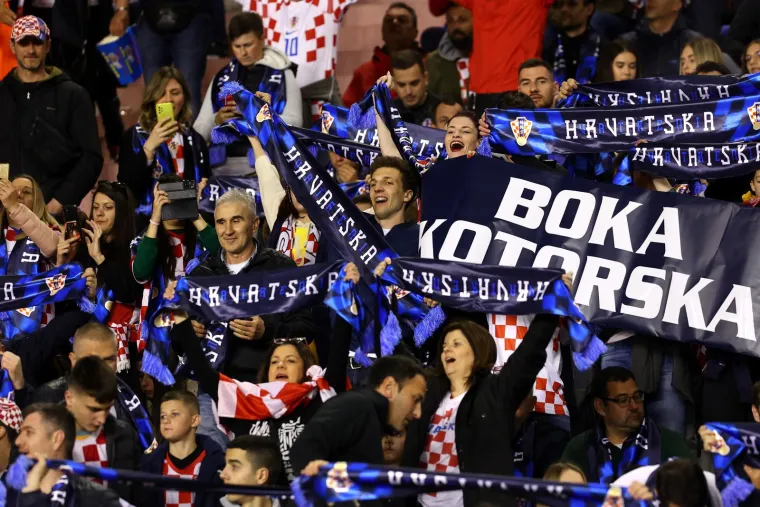 Nevjerojatna koreografija u Splitu: Na krcatim poljudskim tribinama jedan dječak ukrao &scaron;ou interesantnom porukom