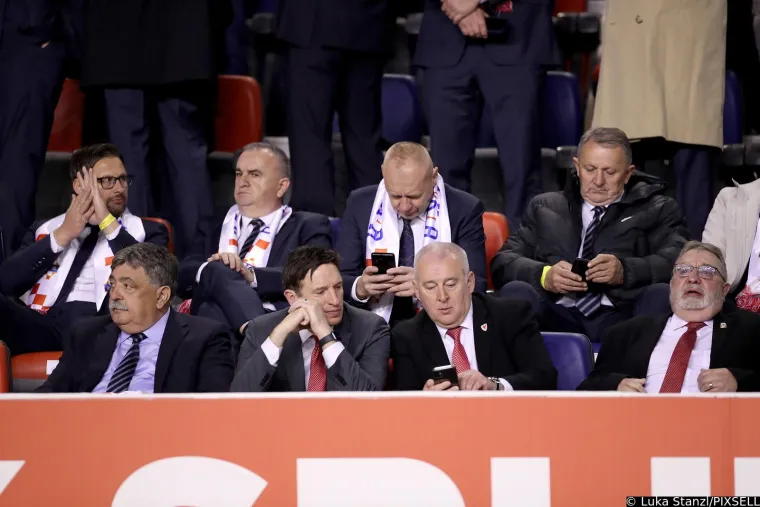 Pazite pored koga je sjedio Zoran Milanović u svečanoj loži, ovo izgleda stvarno čudno