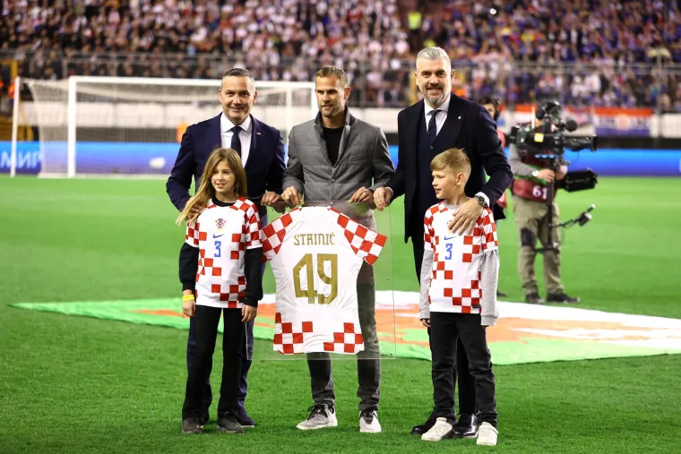 Sport spaja ljude? Milanović u dru&scaron;tvu HDZ-ovaca na prepunom Poljudu. Evo tko je sve do&scaron;ao