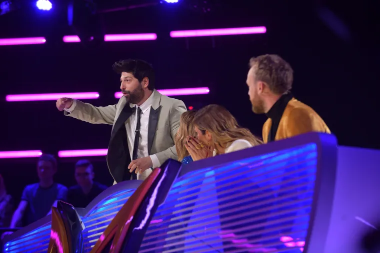 Pogledajte genijalnu atmosferu u 'Masked Singeru': Sve je &scaron;okiralo tko se skrivao iza Flamingice, ali Nikolina Pi&scaron;ek...WOW!