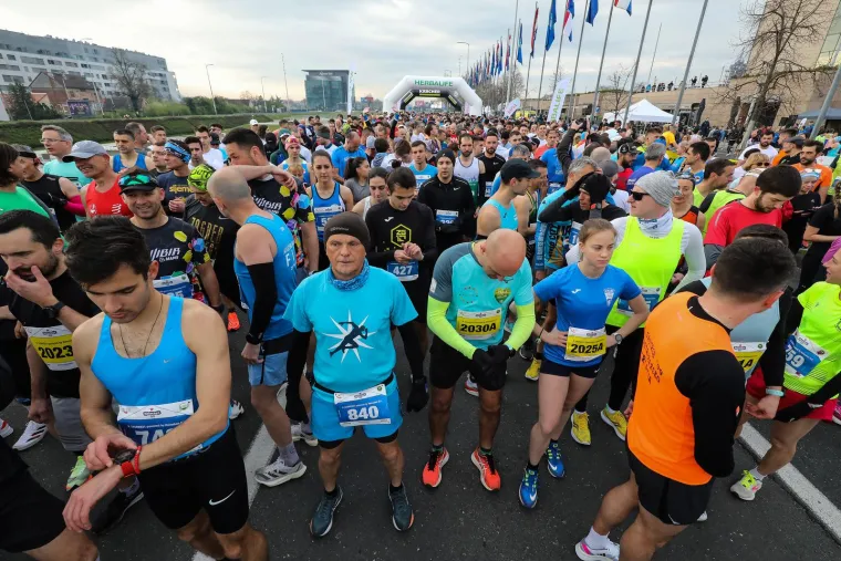 Ni prohladno vrijeme nije im zasmetalo. Održan 8. Zagrebački proljetni polumaraton