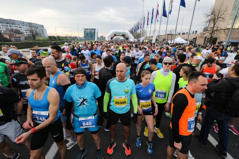 Ni prohladno vrijeme nije im zasmetalo. Održan 8. Zagrebački proljetni polumaraton