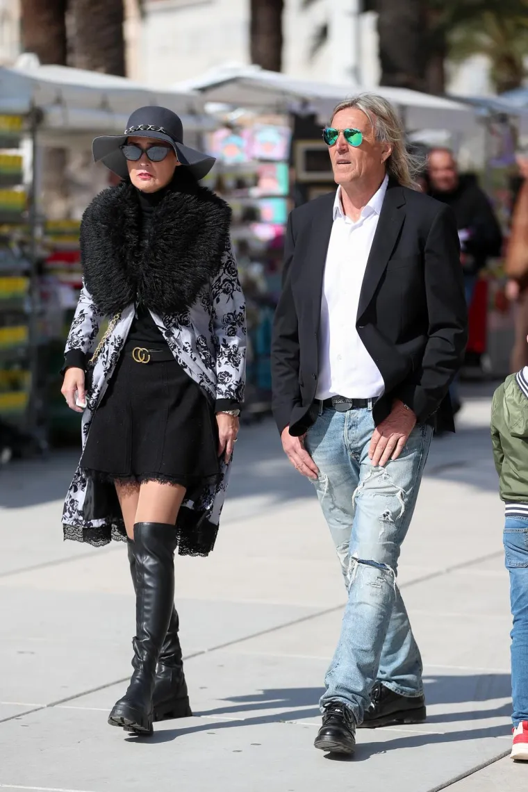 Dotjerane Splićanke u atraktivnim kombinacijama uživale na rivi, a dru&scaron;tvo im pravili sunce, kava i zgodni frajeri