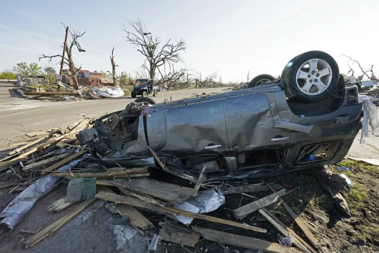 Razorni tornado poharao Mississippi: Poginulo 25 ljudi, deseci ozlijeđeni. Pogledajte što je ostavio iza sebe