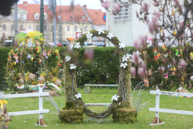 Pogledajte prekrasnu izložbu pisanica u parkovima Karlovca