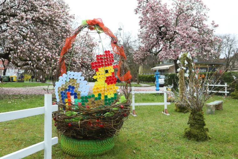 Pogledajte prekrasnu izložbu pisanica u parkovima Karlovca