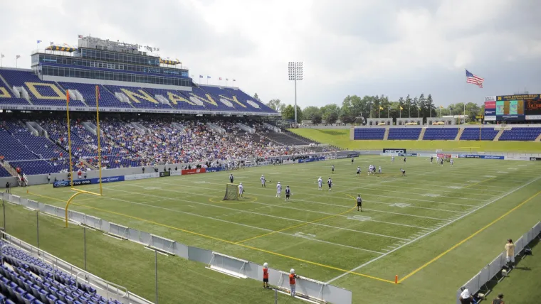 Situacija je jo&scaron; gora nakon velikog potresa u Zagrebu koji je onemogućio istočnu tribinu. Izbornik &scaron;vedske reprezentacije Janne Andersson je rekao: "To je jedan stari, dosadni, žalosni istočnoeuropski stadion".