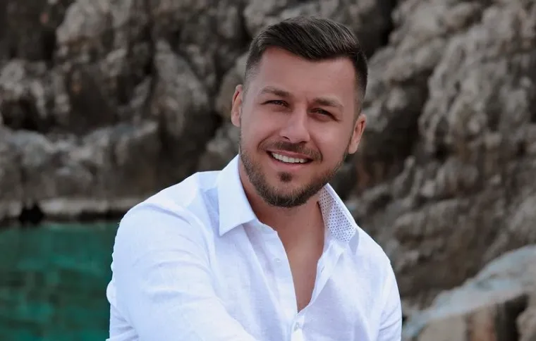 Alen Đuras otkrio je nedavno da boluje od apneje. Zbog toga je već u dvadesetima imao visoki krvni tlak i uzimao tablete, no shvativši da lijekovi nisu dovoljni, nedavno je promijenio loše životne navike: prestao je pušiti, piti kavu i jesti brzu hranu te se počeo više kretati. 