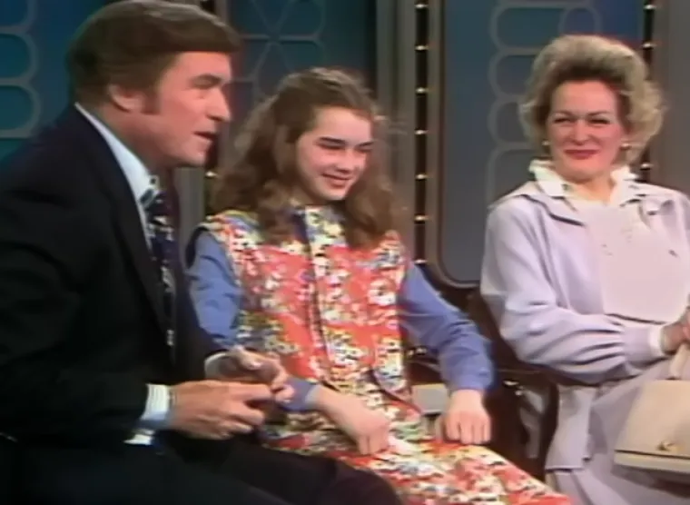 Brooke Shields je imala samo 11 godina kada je utjelovila prostitutku u filmu &quot;Slatka mala&quot; davne 1978., a u njemu je bila prisiljena poljubiti kolegu Keitha Carradinea, koji je tada imao 27 godina.