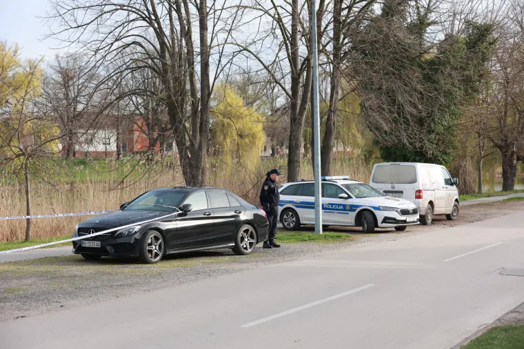 Ovo je kuća stravičnog zločina u Vinkovcima. Sumnja se da je sin ubio oca pa presudio sebi
