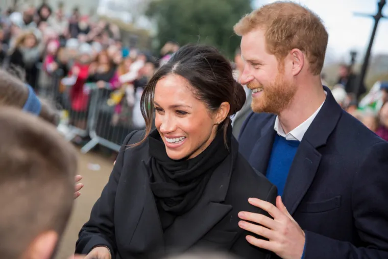 Harry je objasnio kako je Meghan bila iznimka od od tog pravila. Harry je shvatio da je Meghan ta nakon njihovog putovanja u Afriku. 