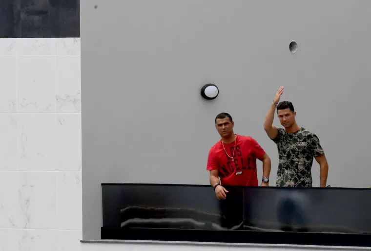 Cristiano Ronaldo pokazao starijeg brata kojega ne viđamo često, imao je dobar razlog za to