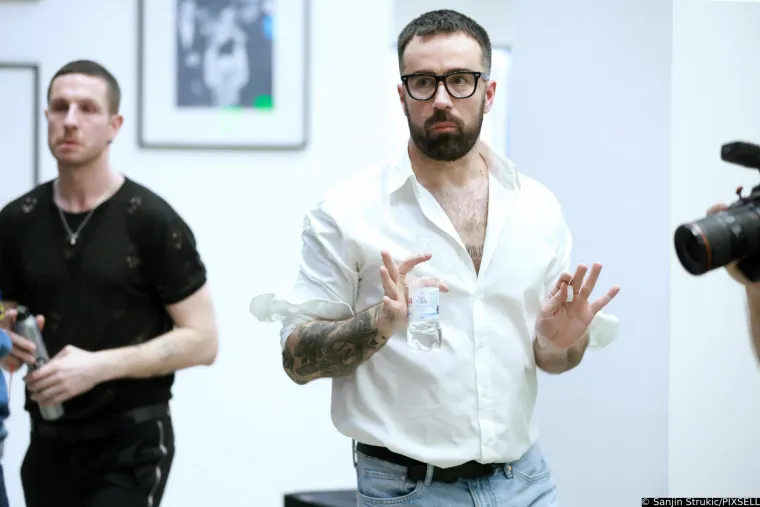 Zrinka Cvite&scaron;ić oličenje elegancije, a Tina Katanić i Borna Kotromanić u vrućoj bitki - koja će pokazati vi&scaron;e oblina?