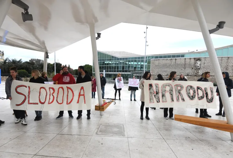 Molitelji opet na trgovima, ali ovaj mu&scaron;karac se u Zagrebu pobrinuo da ostane zamijećen