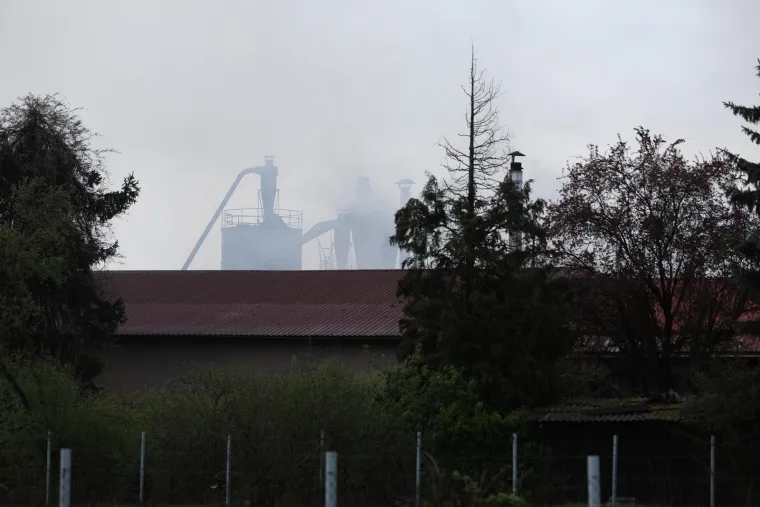 Pogledajte fotografije katastrofe: U požaru je izgorio pogon tvornice parketa Galeković