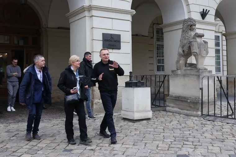 Kolinda Grabar Kitarović i Andriy Sadovy