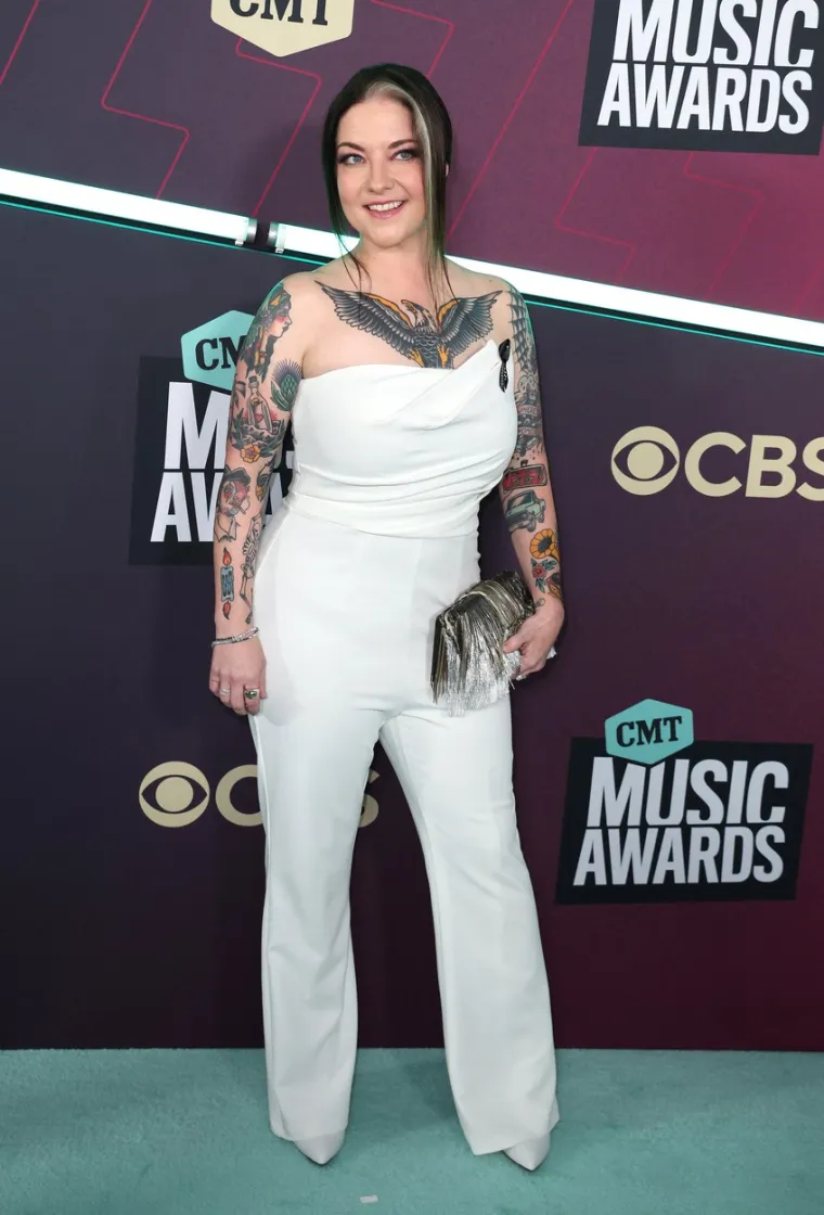 Vruće hlačice stoje joj brutalno: Gwen Stefani oduševila na crvenom tepihu, no daleko od toga da je bila jedina