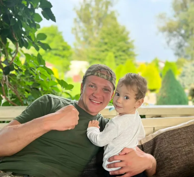 Pogledajte kako se četverostruki svjetski prvak lavovski borio za slobodu Ukrajine i kakvu je lijepu ženu i kćerkicu ostavio iza sebe