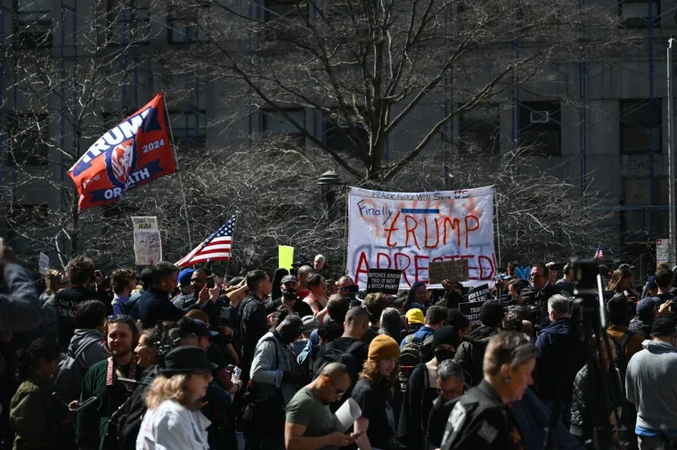Ovo su ulice New Yorka, grad je pod potpunom opsadom, u pripravnosti je 35 tisuća policajaca