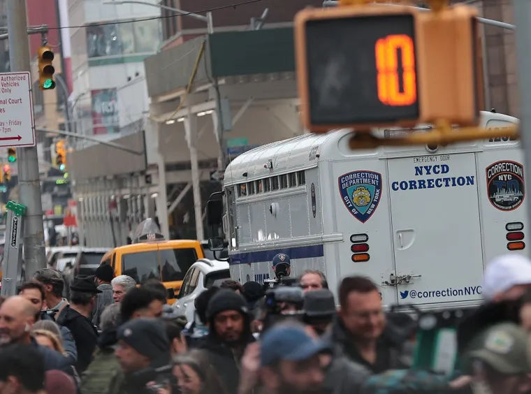 Ovo su ulice New Yorka, grad je pod potpunom opsadom, u pripravnosti je 35 tisuća policajaca