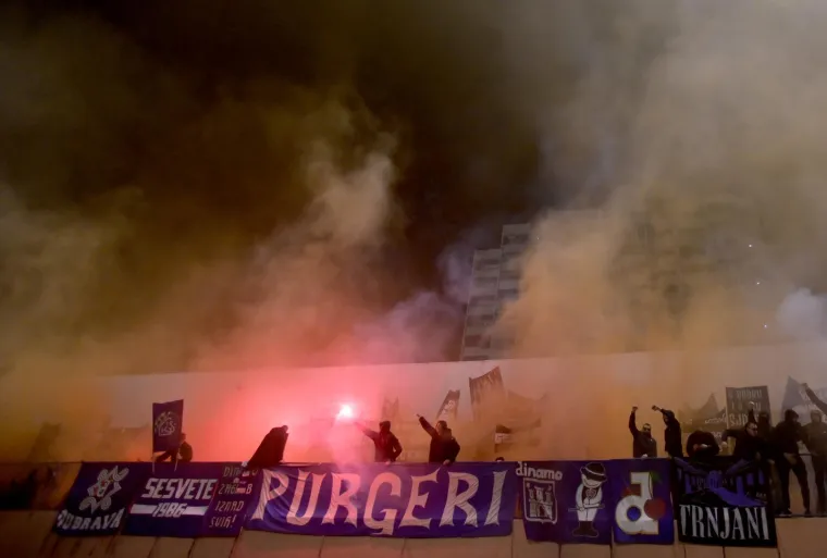 Dvije bratske grupe što furaju crninu posljednji su put na Šubićevcu napravile ludnicu