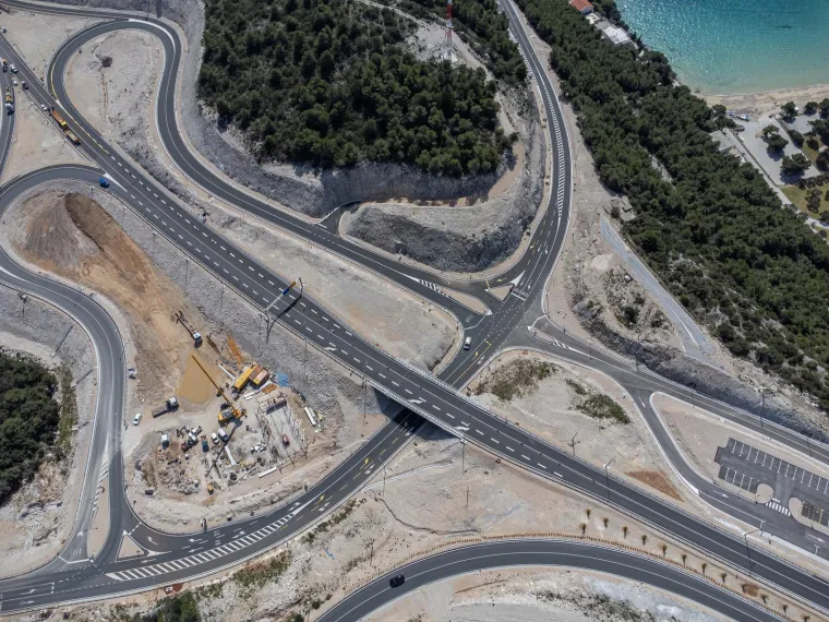 Fotografije iz zraka od kojih zastaje dah: Pogledajte spektakularne prizore pored jednog od najvećih graditeljskih dostignuća u Hrvatskoj