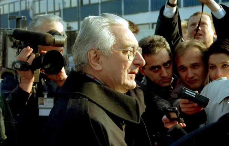 Znate li kako je Tuđman izgledao prije nego što je postao predsjednik?  I neki njegovi strastveni sljedbenici teško bi ga prepoznali