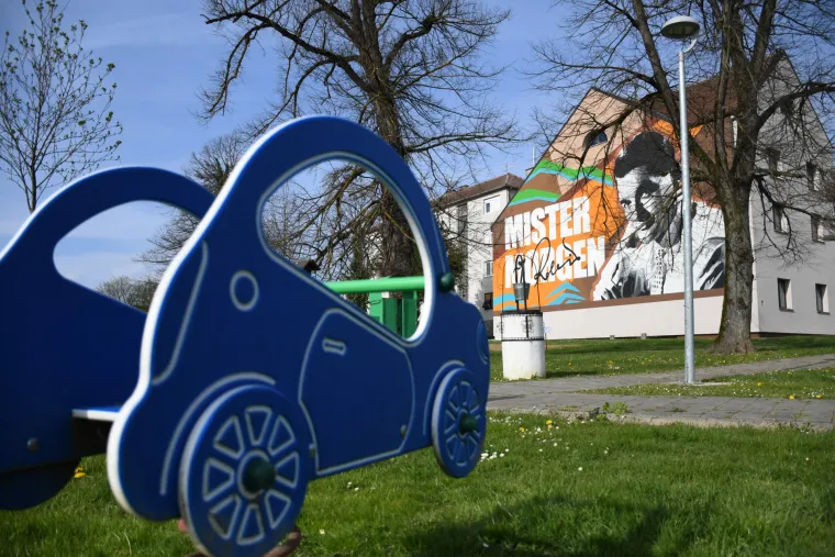 Ivo Robić za 100. rođendan u Garešnici dobio svoj prvi mural, skriva i zanimljivu poruku