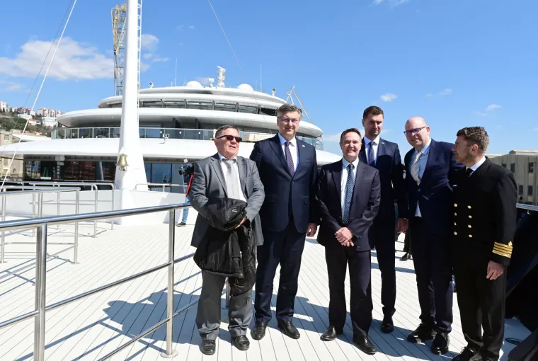 Pogledajte impozantni najluksuzniji polarni kruzer na svijetu izgrađen u 3. maju: Vrijedan je čak 170 milijuna eura