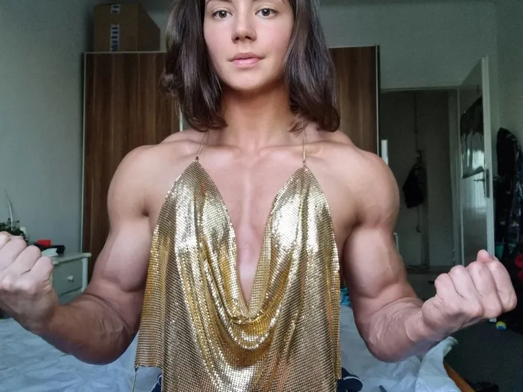 Netko hrabar joj je jamio snimke na kojima je potpuno gola, iznenadit će vas kako izgleda od vrata naniže