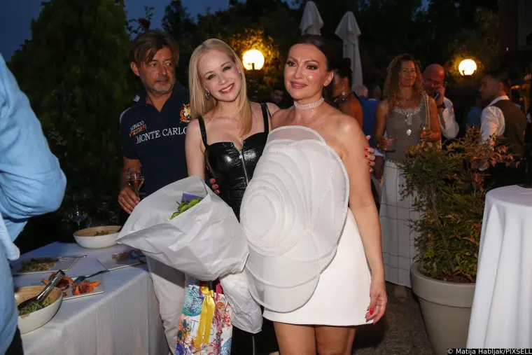 Maja &Scaron;uput, Nina Badrić i Severina odjenule su slične haljinice: Nama su sve tri dame zanosne, a vama?