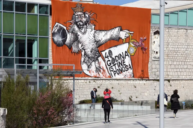 Osvanuo transparent u čast nezaboravnoj 1983.: Kako je generaciji predvođenoj Draženom otet naslov prvaka Jugoslavije?