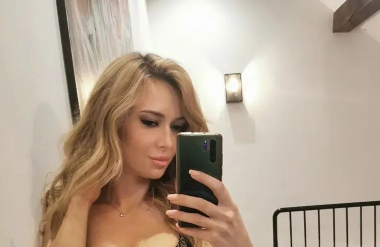 Lidija Bačić bacila selfie da vam pamet stane: Namrgodila se i poručila: 'Sunce ti poljubim...'