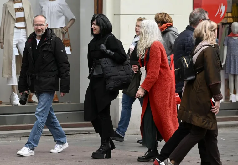 Mirela Holy prošetala zagrebačkom špicom, uživala je u vrlo poznatom i ugodnom društvu