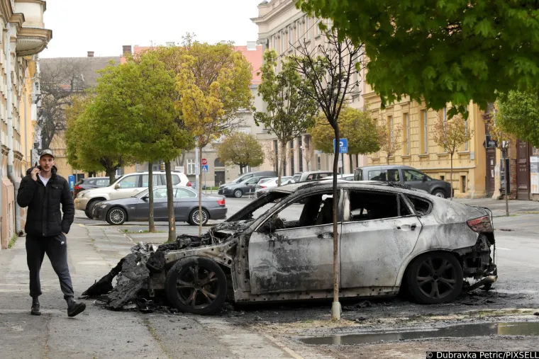 Skupocjeni BMW planuo u centru Osijeka, čini se da pripada sutkini koja je sudila u poznatim slučajevima