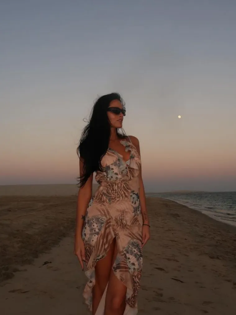 Nogometa&scaron; ju je upoznao na jednom koncertu 2017. godine gdje je nastupala i kao plesačica. 