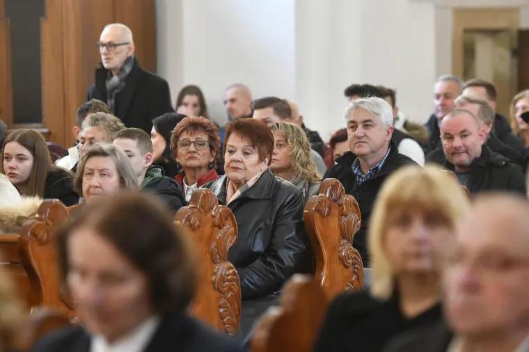 Vjernici ispunili crkve na Uskrs. Pogledajte kako se najveći kr&scaron;ćanski blagdan slavi diljem Hrvatske