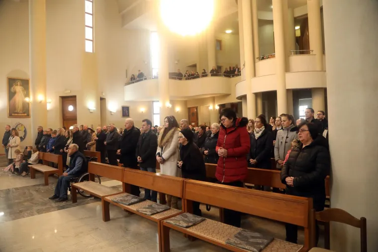 Vjernici ispunili crkve na Uskrs. Pogledajte kako se najveći kr&scaron;ćanski blagdan slavi diljem Hrvatske