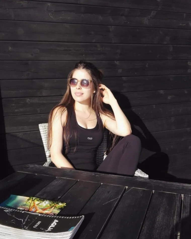 Atraktivna Sara promijenila zanimanje i postala profesorica: Učenik joj je čovjek kojem je Hrvatska zadala bolan udarac