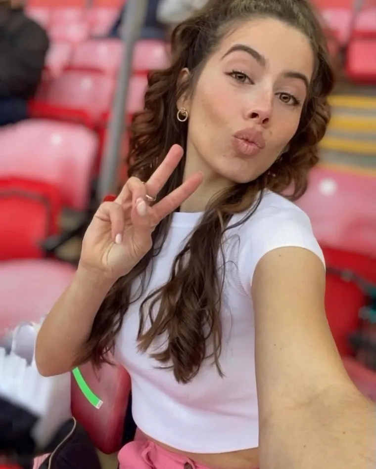 Atraktivna Sara promijenila zanimanje i postala profesorica: Učenik joj je čovjek kojem je Hrvatska zadala bolan udarac